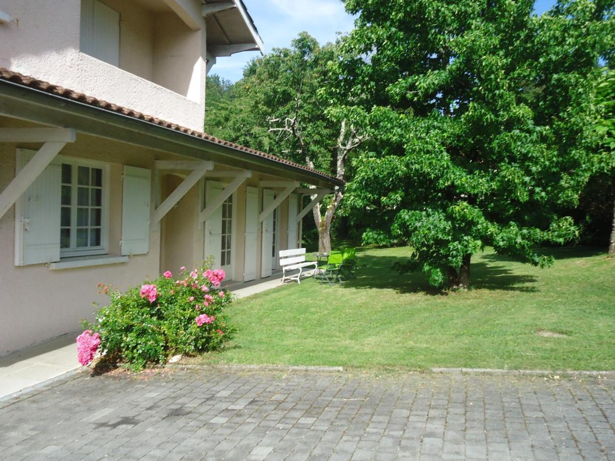 Bed and Breakfast A La Cerisaie Carignan-de-Bordeaux Exterior foto